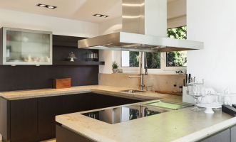 Maßgefertigte Küche vom Tischler aus Ungarn - Qualität zum fairen Preis